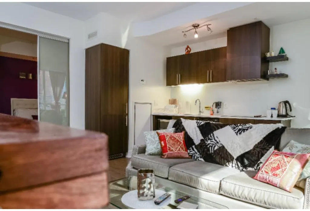 Apartment Applewood Suites - The Wellington Loft Toronto Canada